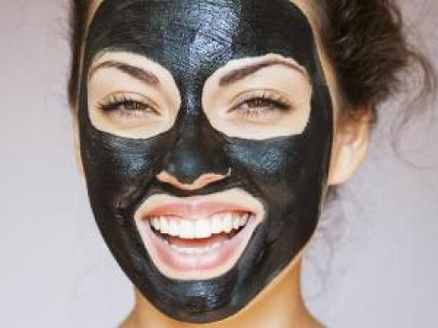 udsagnsord ansvar Maladroit Blackhead Removal Facial | Clinique De Beauté